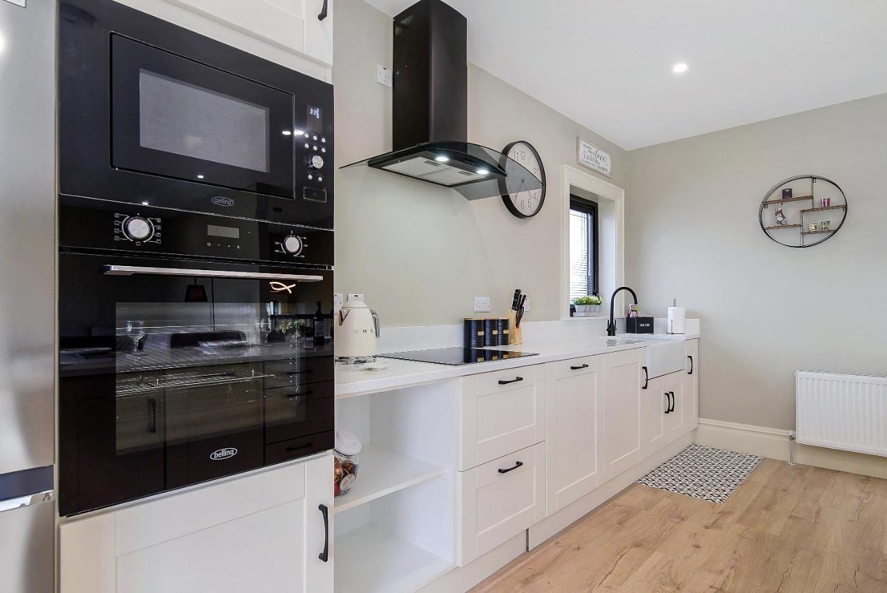 Seaview Lodge Apartment 'Sleeping 4 Guests' Rockstown Esterno foto