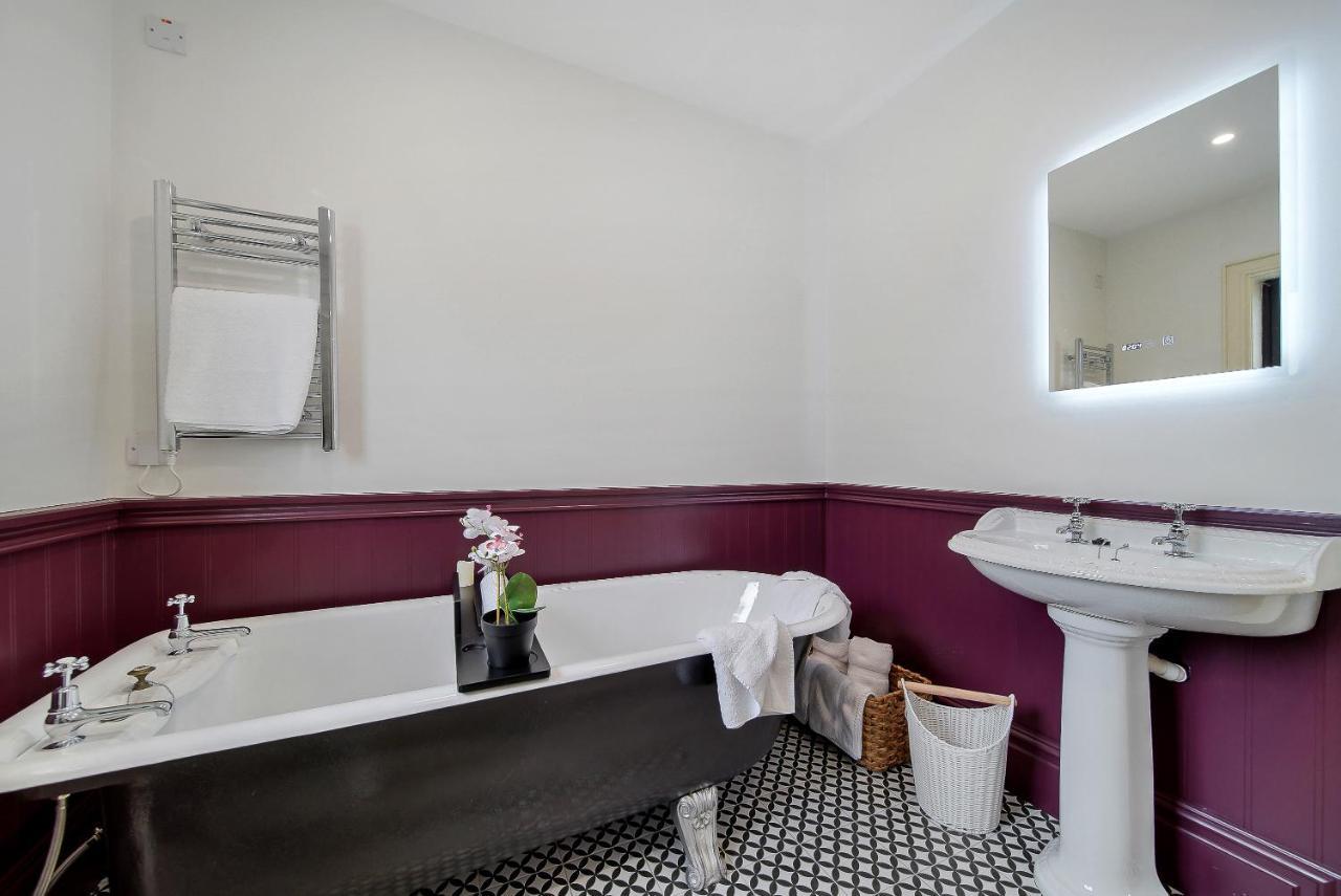 Seaview Lodge Apartment 'Sleeping 4 Guests' Rockstown Esterno foto
